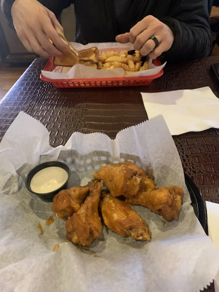 Mild Wings with Ranch